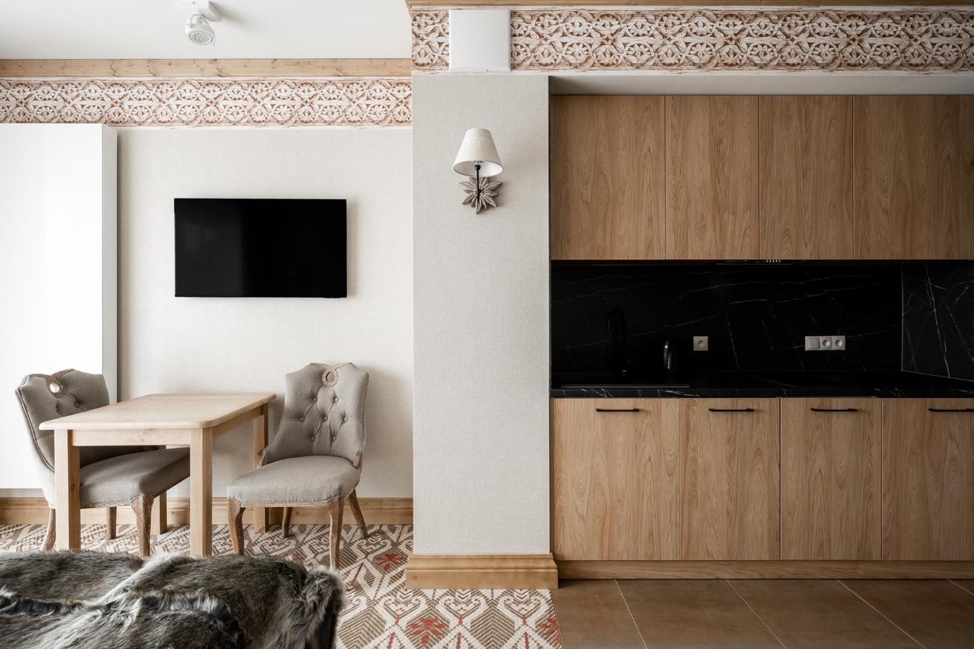 בוקוווינה טטז'אנסקה Apartamenty Aries Residence Bukowina מראה חיצוני תמונה